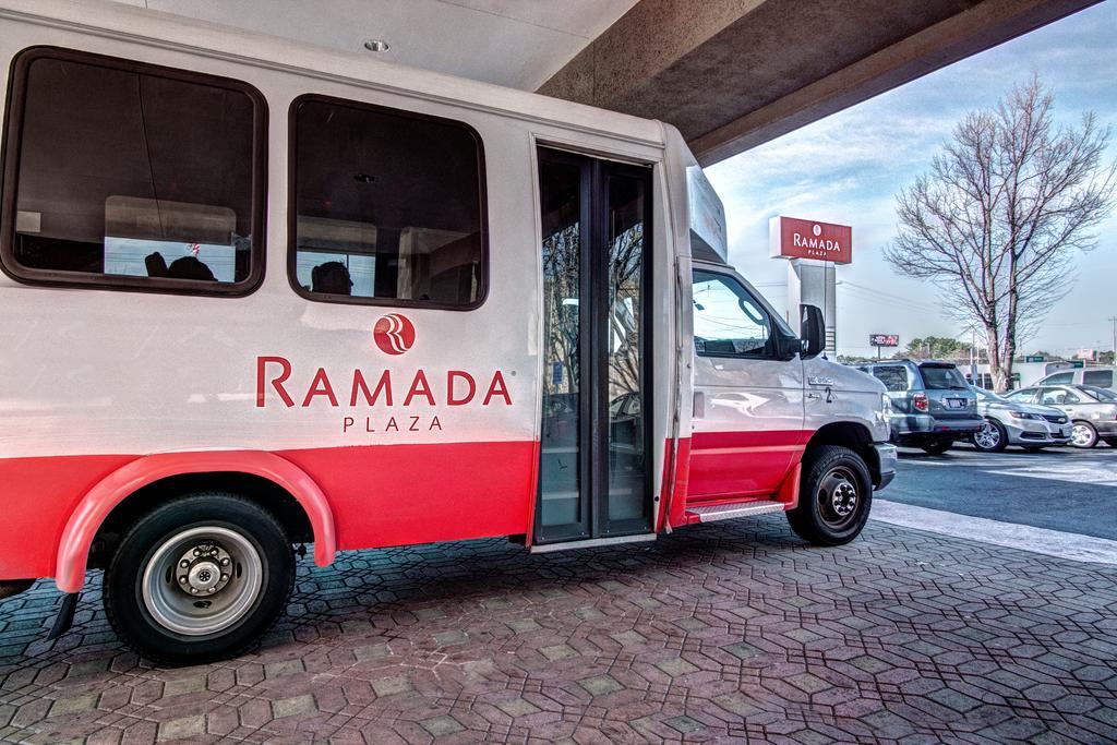 Ramada Plaza By Wyndham Atlanta Airport Hotel Exterior foto